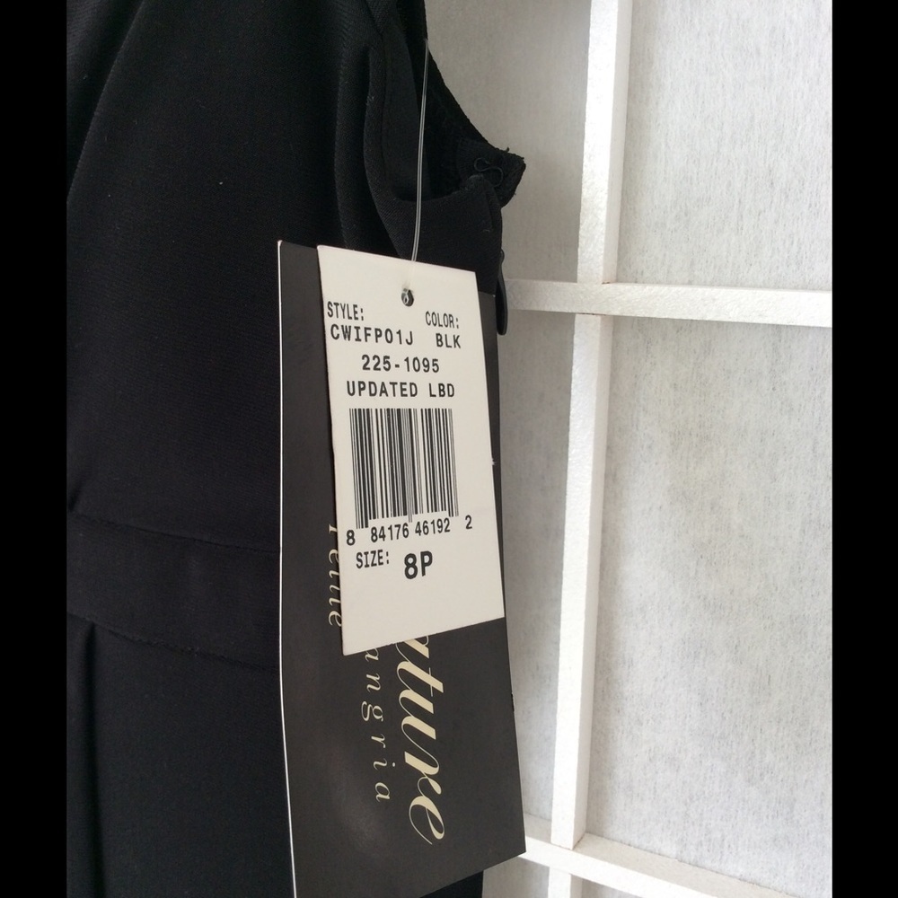 SIGNATURE by Sangria little black dress - Picture 4 of 6